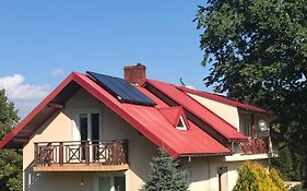 Dom przy szlaku GSB-Noclegi Na Przełęczy-Agroturystyka